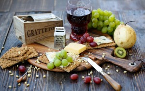 wine-fruit-cheese